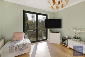 Photo 21- click for photo gallery